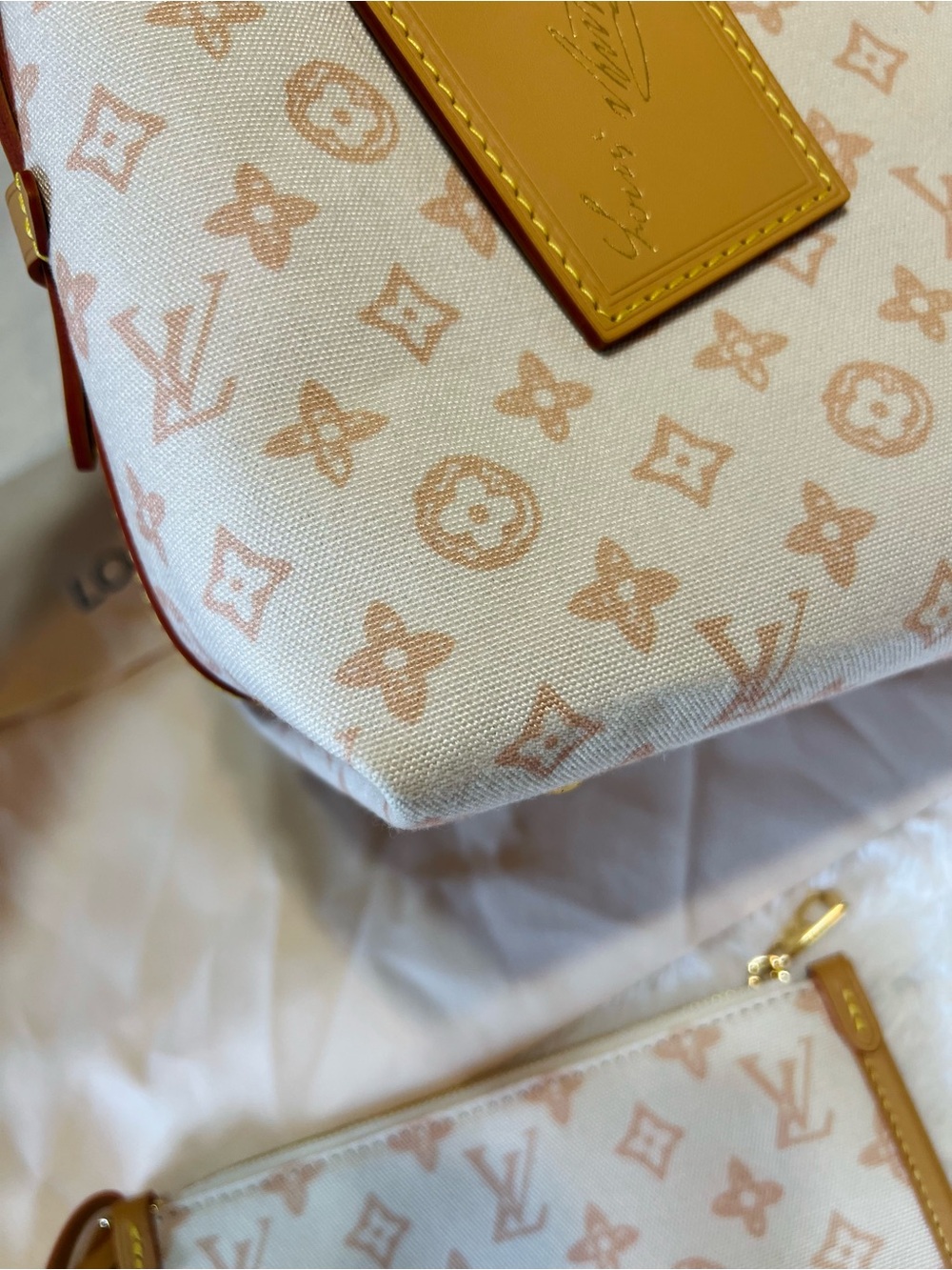 LV Carry All PM! PLS READ THE DESCRIPTION!! - Picture 15 of 17